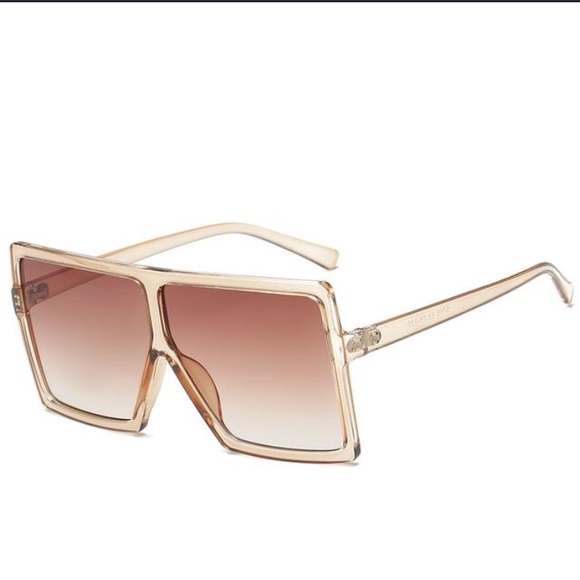 Oversized Sunglasses - Picture 5 of 6